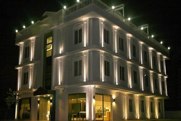 نورپردازی نما با جت لایت